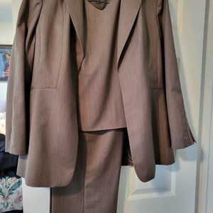Women's Pant Suit